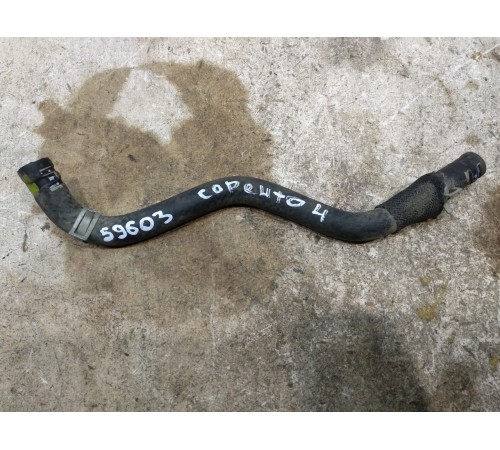 Патрубок системы охлаждения