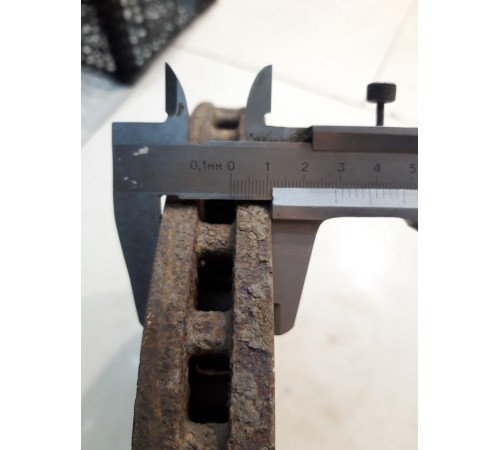 Тормозной диск (передний, правый)