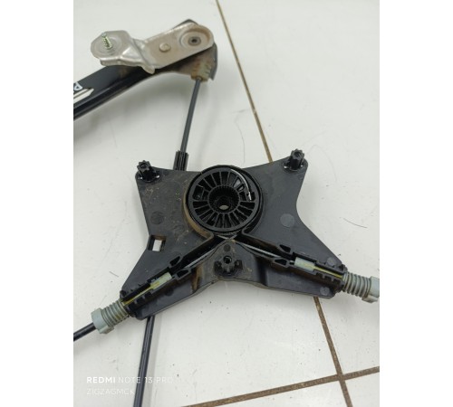 Стеклоподъемник двери передний правый