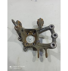 Кулак задний правый