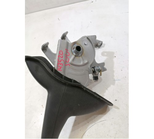 Рычаг стояночного тормоза, ручника