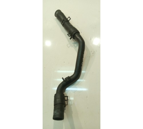 Патрубок системы охлаждения