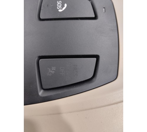 Плафон внутреннего освещения салона