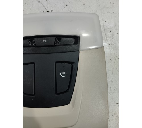 Плафон внутреннего освещения салона