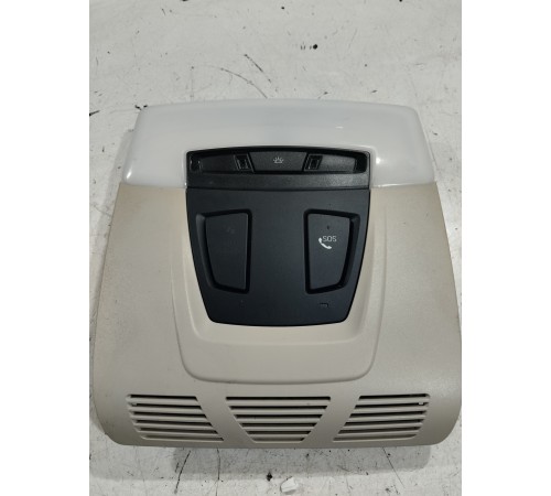 Плафон внутреннего освещения салона