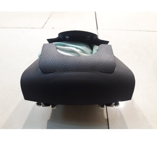 Подушка безопасности водителя