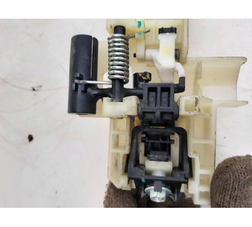 Ручка двери (задняя правая внешняя)