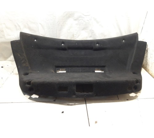 Обшивка крышки багажника