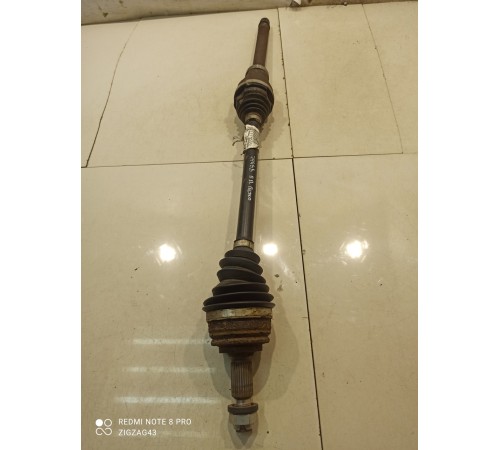 Полуось (привод) (передний, правый)