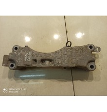 Кронштейн двигателя