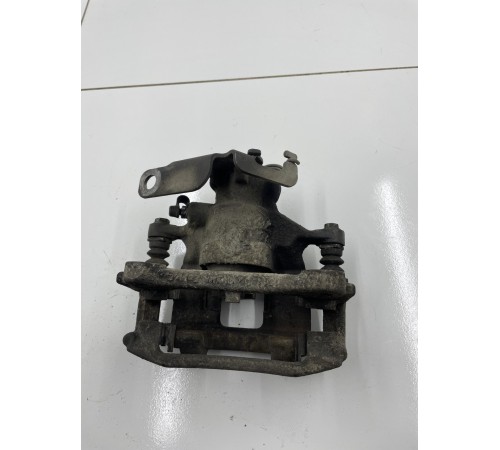 Суппорт задний Правый