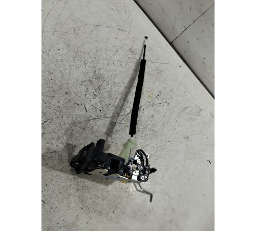 Замок двери задний левый