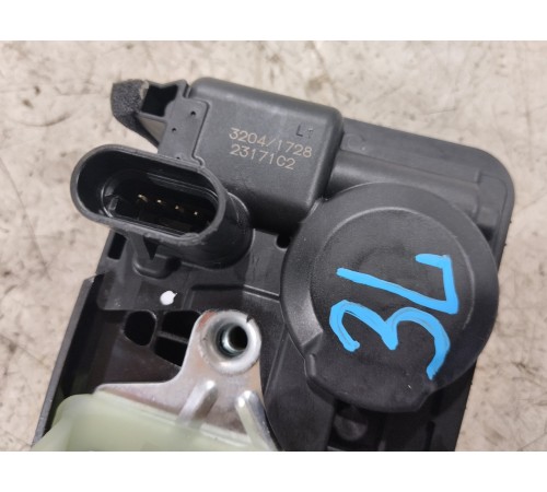 Замок двери задний левый