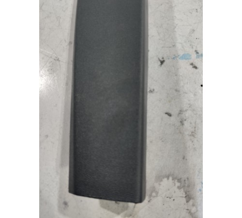 Накладка обшивка крышки багажника