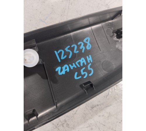 Накладка обшивка крышки багажника