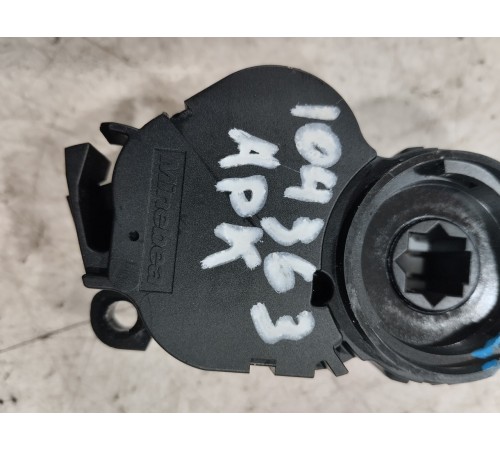 Моторчик привода заслонок отопителя