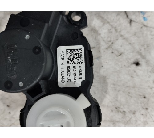 Моторчик привода заслонок отопителя