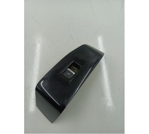 Кнопка стеклоподъемника передняя правая