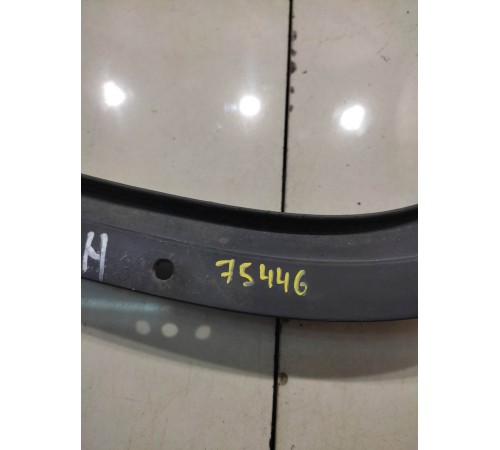 Накладка двери (задняя, левая)