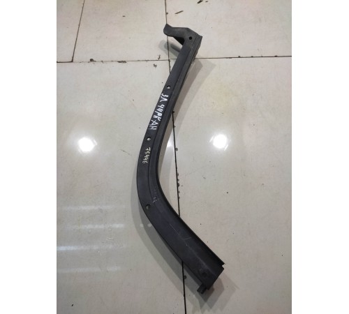 Накладка двери (задняя, левая)