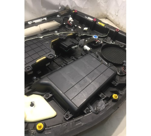 Обшивка двери Задняя Правая