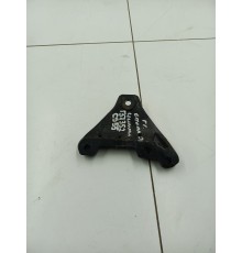 Кронштейн опоры двигателя (правый)