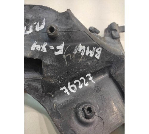 Уплотнитель стекла (передний, правый)