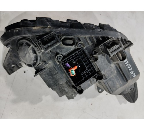 Фара передняя левая