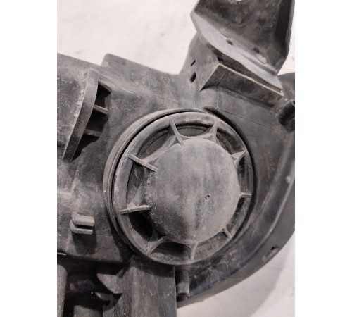 Фара передняя левая