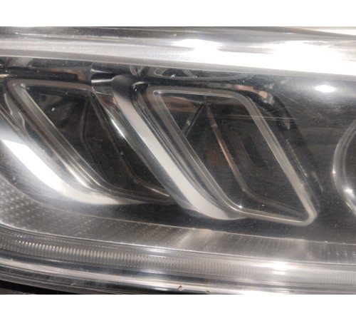 Фара передняя левая