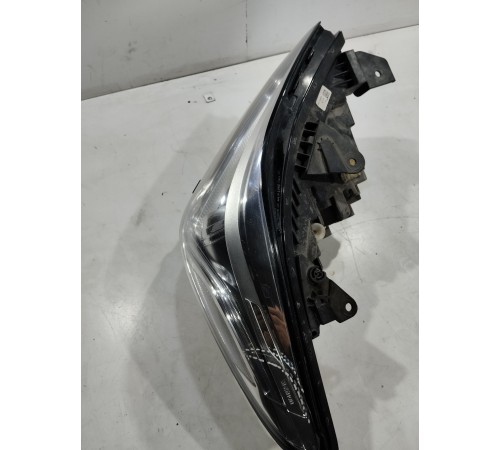 Фара передняя левая