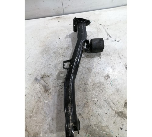 Тяга продольная подрамника правая