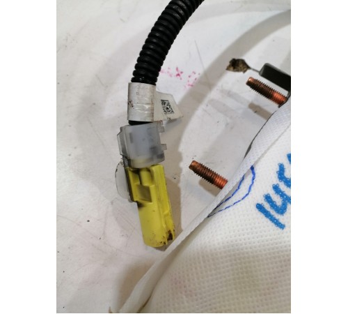 Подушка безопасности боковая в сиденье второго ряда