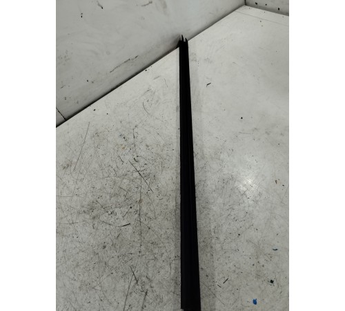 Уплотнитель стекла задний левый внутренний