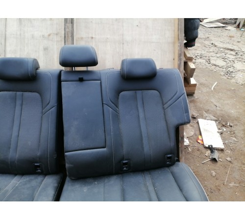 Задний ряд сидений