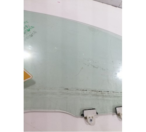 Стекло двери переднее правое