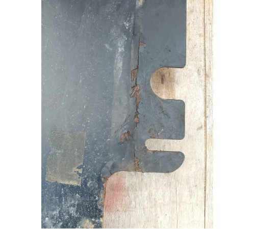 Защита днища кузова металлическая