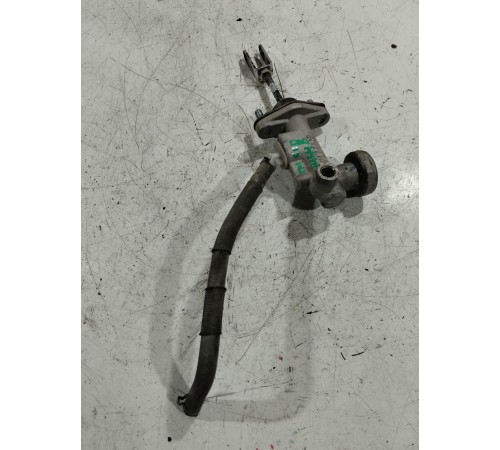 Главный цилиндр сцепления