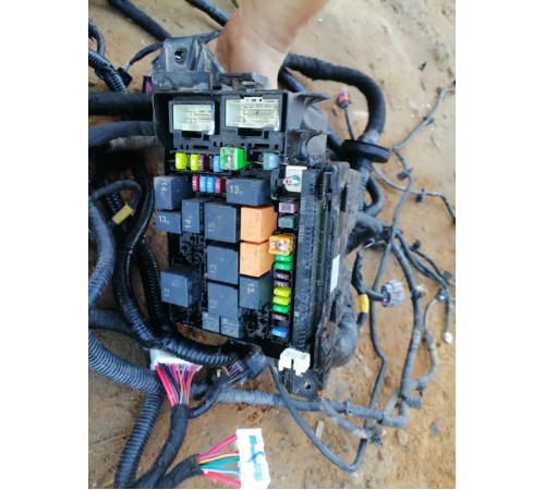 Электропроводка подкапотная с монтажным блоком