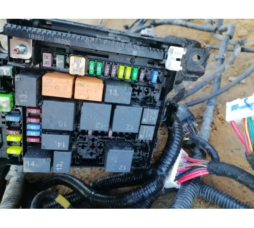 Электропроводка подкапотная с монтажным блоком