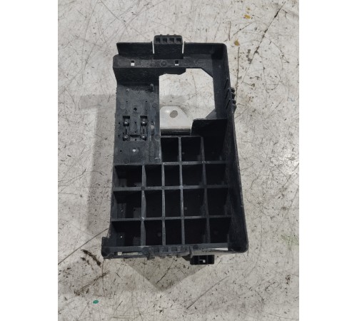 Блок предохранителей клемма