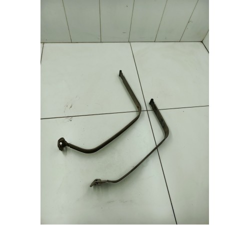 Кронштейн крепления топливного бака