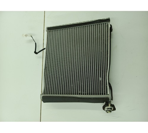 Радиатор кондиционера салонный