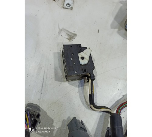 Электропроводка подкапотная с монтажным блоком