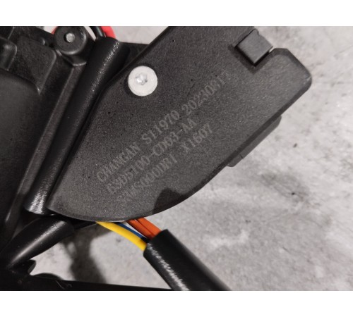 Замок крышки двери багажника