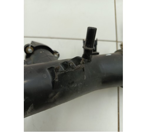 Патрубок воздушного фильтра с термодатчиком