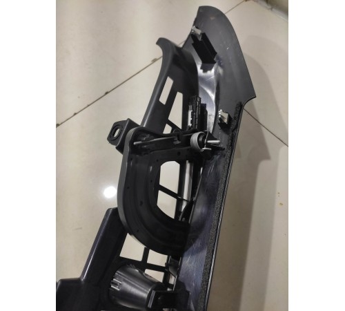 Обшивка багажника (правая)