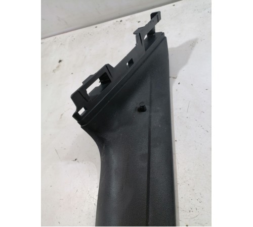 Обшивка стойки задняя левая