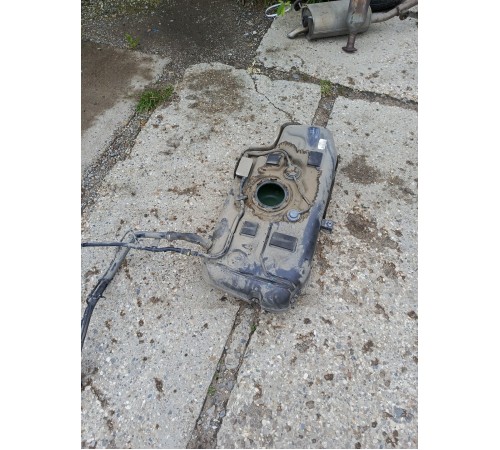 Бак топливный