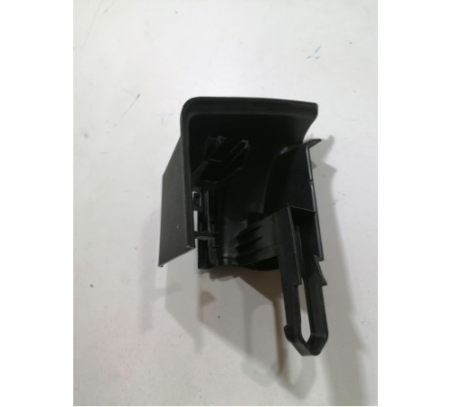 Накладка сиденья передняя правая